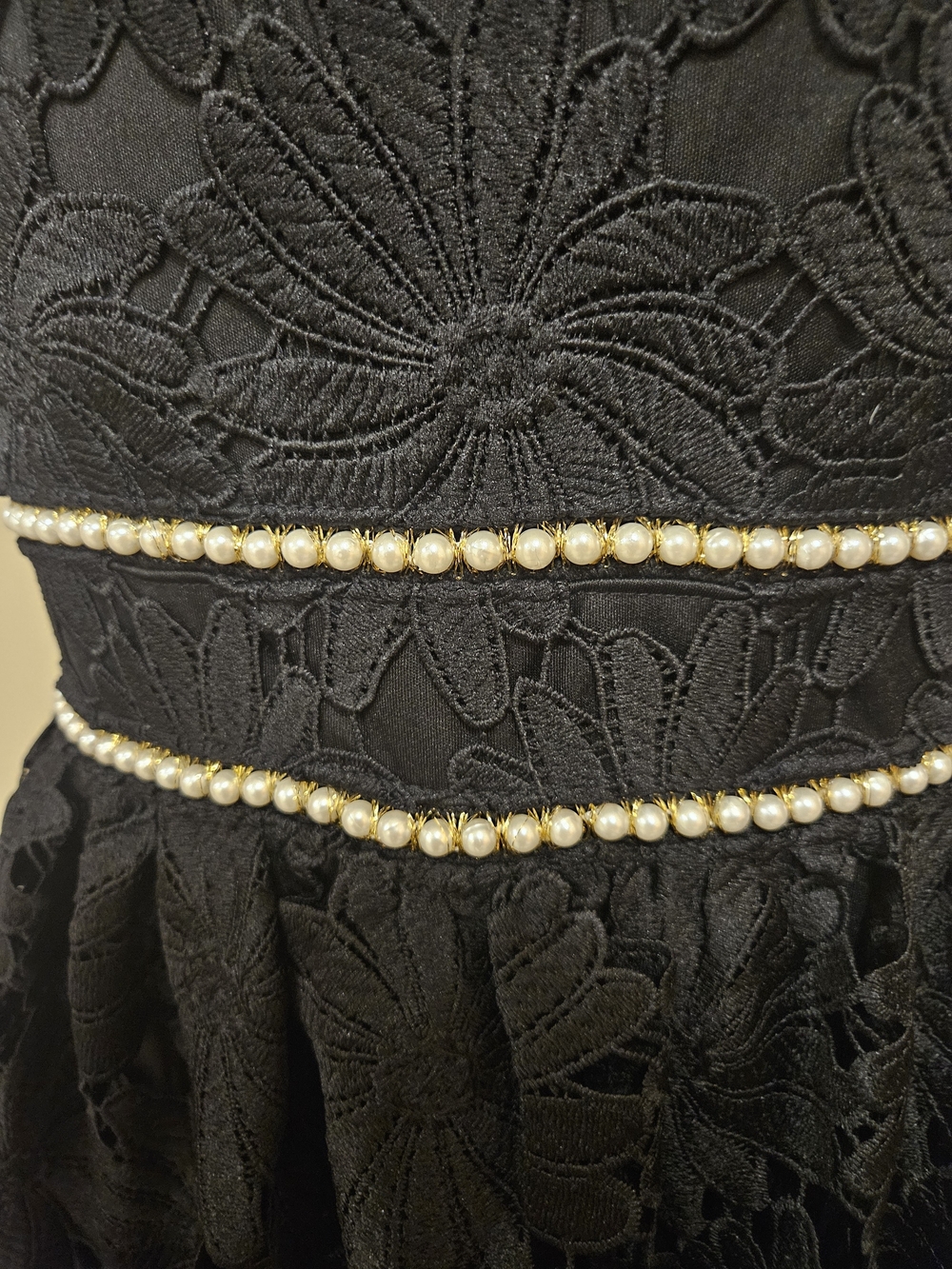 Gothic Like Heavy Black Floral Lace Dress Pearl Waist Trim Tiered Sz.  Large - Picture 7 of 12